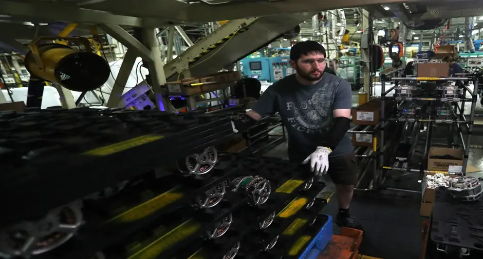 8. Decline of the Manufacturing Industry