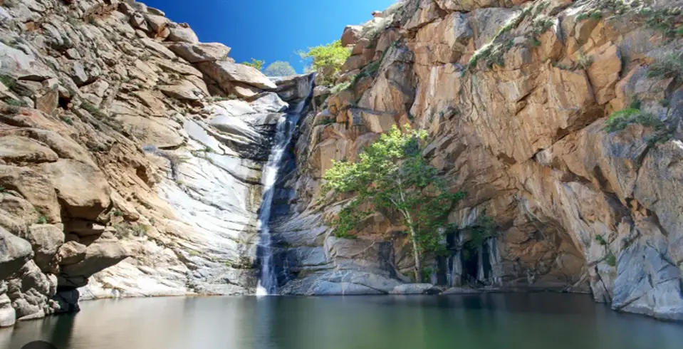 1. Cedar Creek Falls