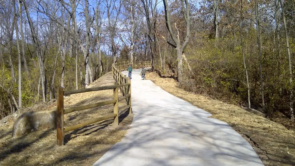 5. Line Creek Trail - Nature in the Suburbs
